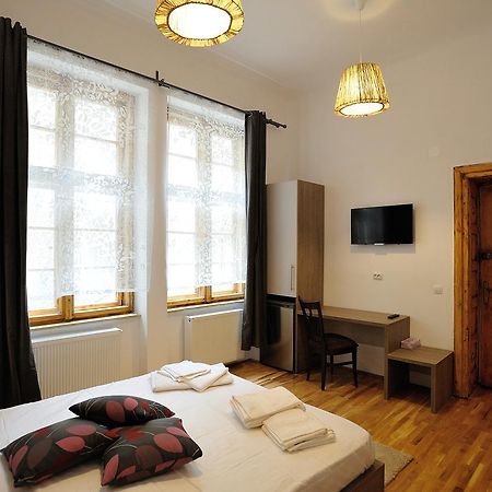 Dinicu Residence - Central Location براشوف المظهر الخارجي الصورة