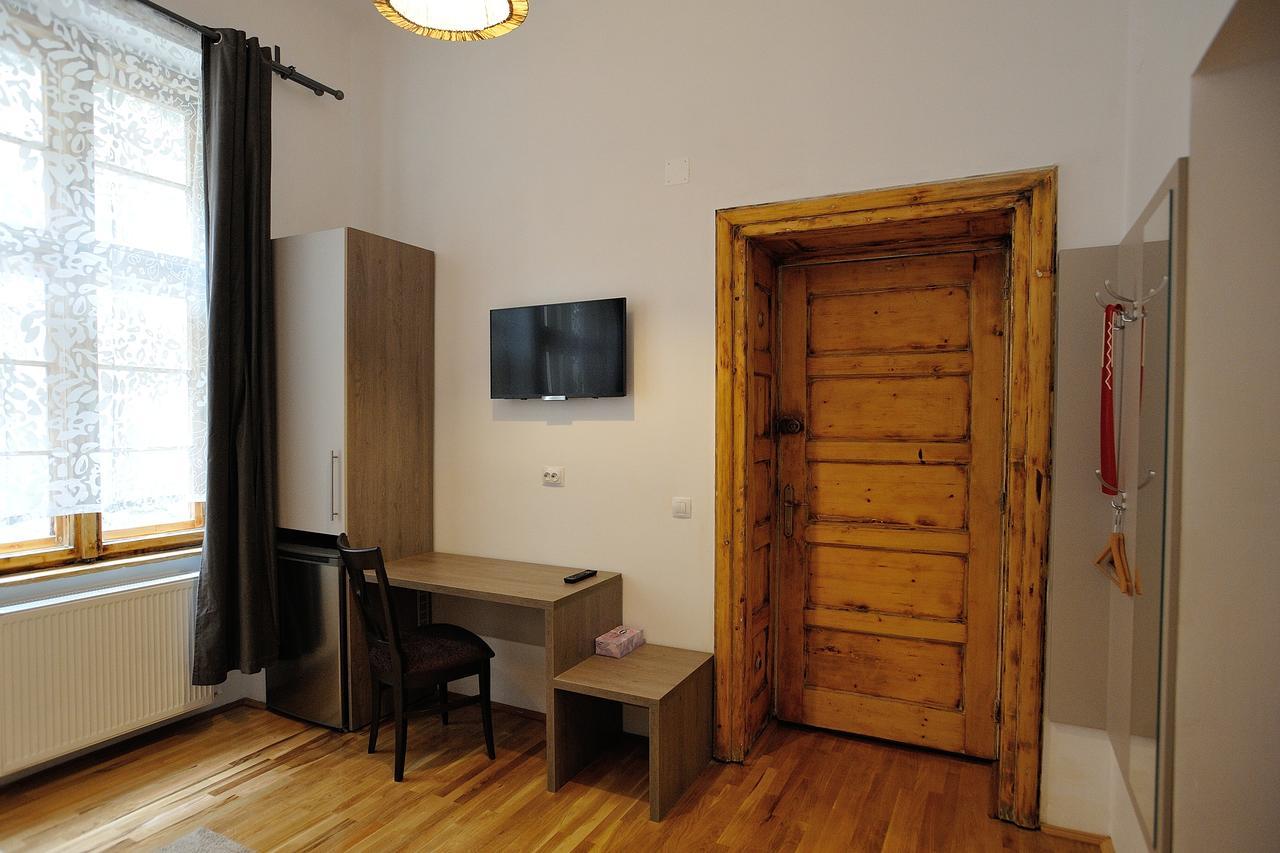 Dinicu Residence - Central Location براشوف المظهر الخارجي الصورة